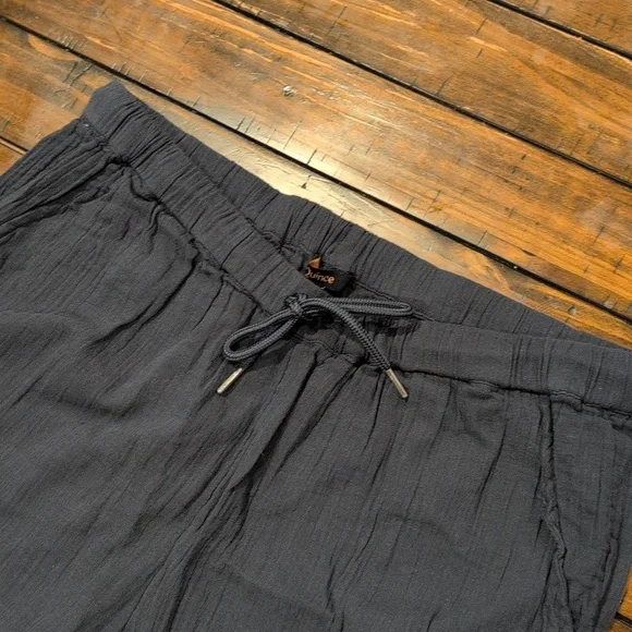 Quince Organic Cotton Gauze Straight Leg Pant - Picture 3 of 8